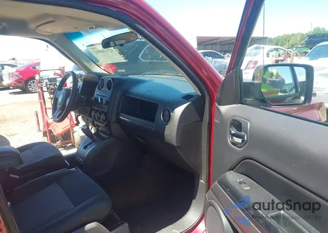 2014 Jeep Patriot Sport z USA, uszkodzony, nr VIN 1C4NJPBA9ED534454